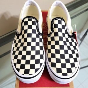 NWT Kids Vans Checkerboard Slip-ons size 1.5